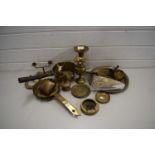 VARIOUS BRASS WARES TO INCLUDE VASES, SAUCEPAN, ORNAMENTS ETC