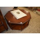 MODERN OCTAGONAL MAHOGANY VENEERED COFFEE TABLE, 90CM WIDE