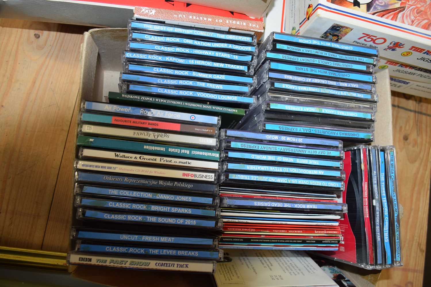 BOX OF MIXED CDS