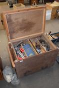 LARGE WOODEN TOOL CHEST CONTAINING VARIOUS WOODWORKING PLANES AND OTHER ITEMS