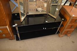 BLACK GLASS TV STAND