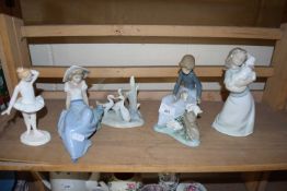 FOUR VARIOUS NAO FIGURES AND ORNAMENTS AND A FURTHER ROYAL DOULTON FIGURE 'LITTLE BALLERINA'