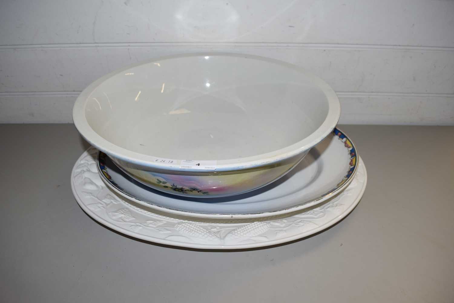 MEAT PLATES AND A WASH BOWL
