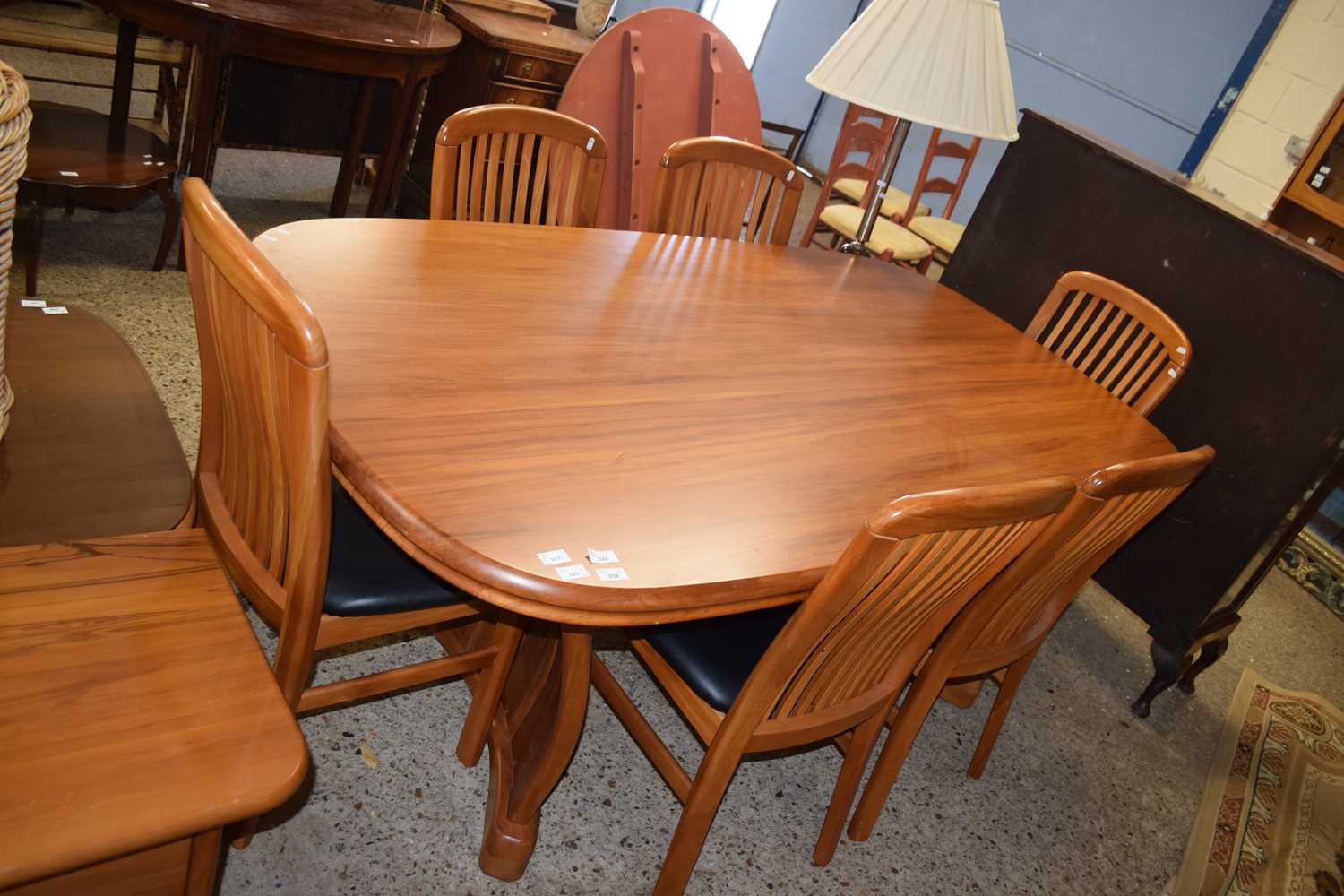 NEW ZEALAND RIMU WOOD DINING TABLE WITH SIX ACCOMPANYING CHAIRS, TABLE 198CM WIDE