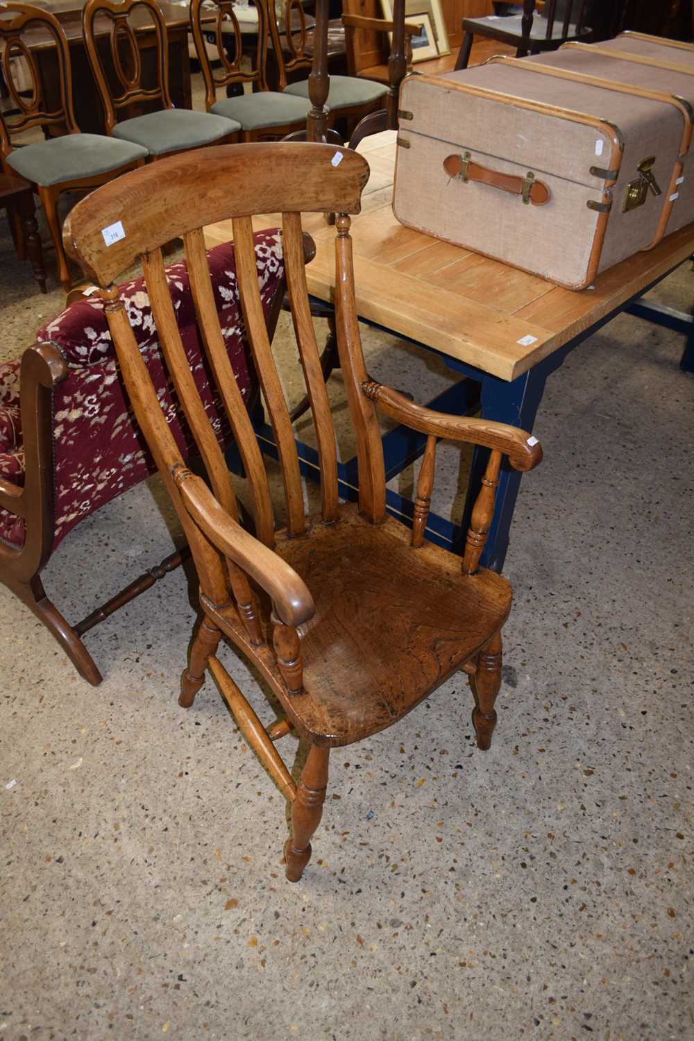 VICTORIAN ELM SEATED WINDSOR CHAIR