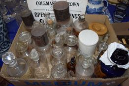 BOX OF MIXED CHEMISTS JARS AND OTHER ITEMS