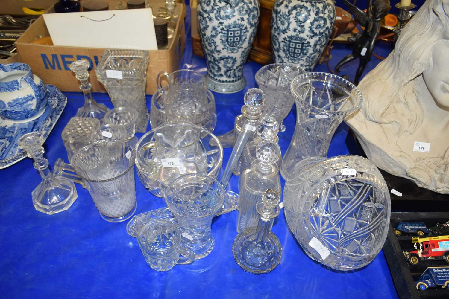 LARGE COLLECTION OF GLASS VASES, BOWLS ETC