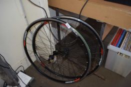 PAIR OF GIANT PR2 BIKE WHEELS