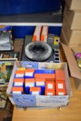 KODAK CAROUSEL SLIDE PROJECTOR, PLUS VARIOUS BOXES OF SLIDES