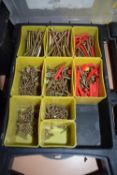 Single thread wood screws carry case including screws and contents