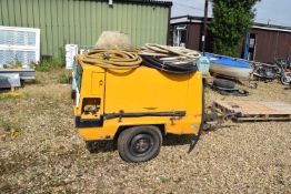 Portable air compressor by Atlas Copco, working pressure 7bar, year of manufacture 1986