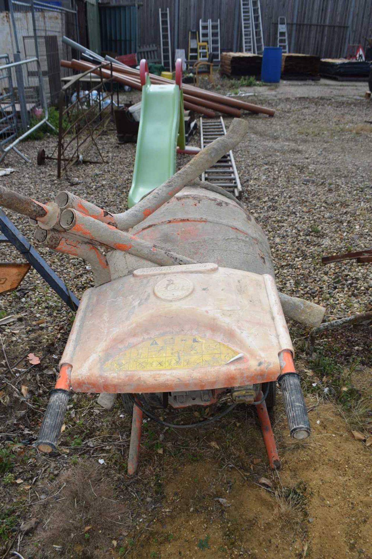 Minimix 150 electric cement mixer - Image 2 of 2