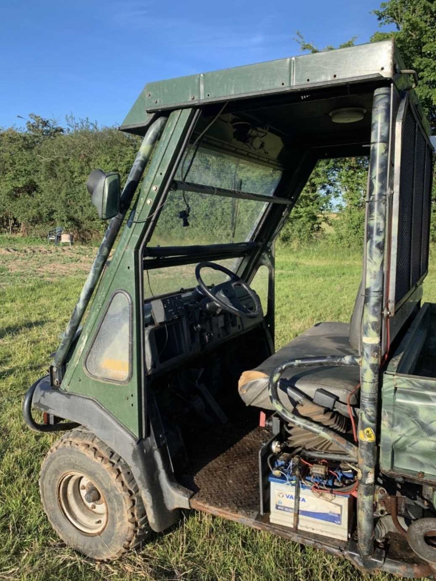 Road Registered Kawasaki Mule. (Please note Lot is not on site at keys. Located within north