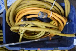 Quantity of hoses and connectors