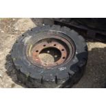 Forklift Tyre (Solid)