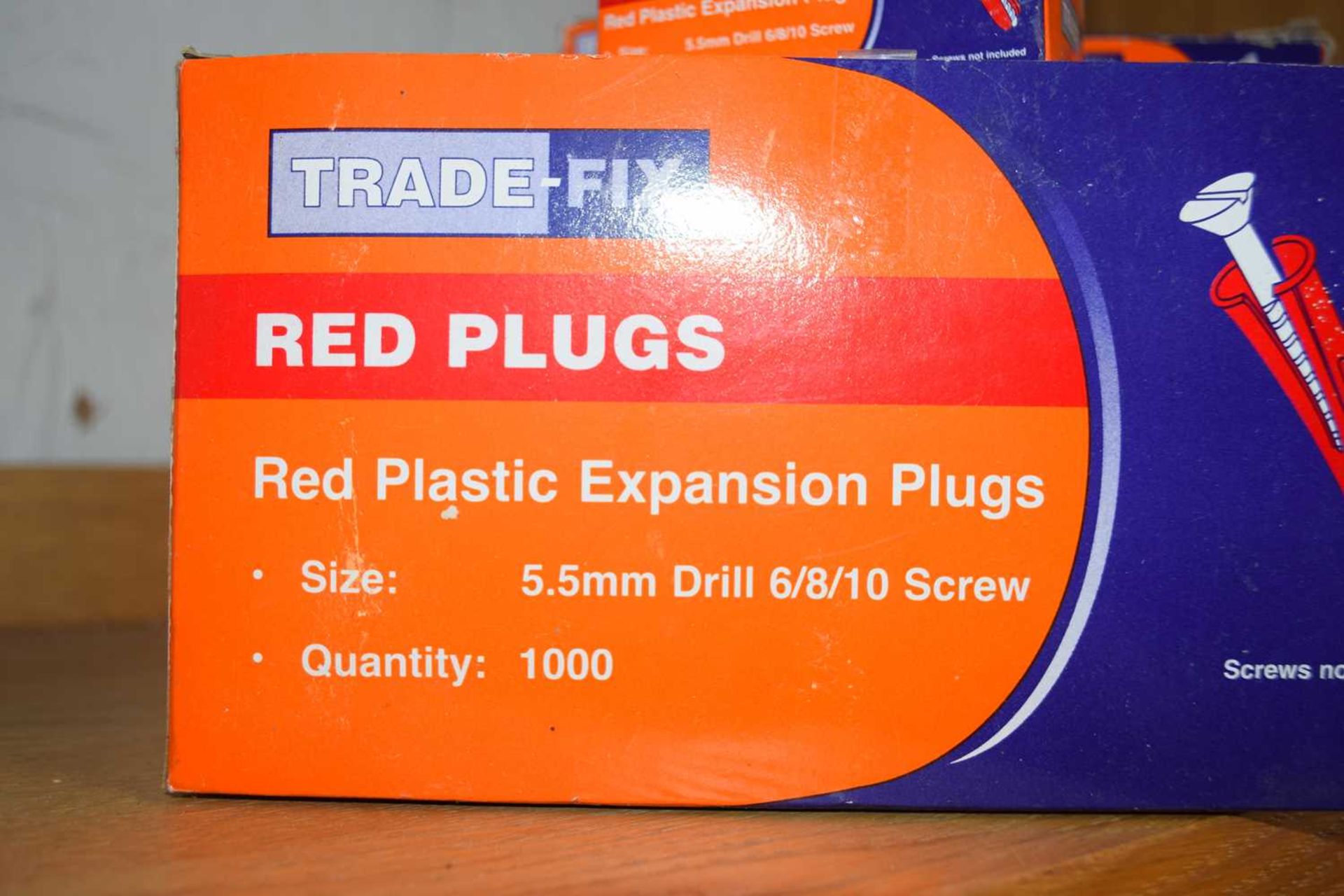Five boxes of red plastic expansion plugs - Image 3 of 3