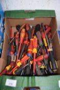 Box containing a mixed quantity of screwdrivers