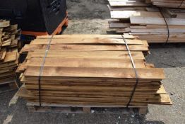 Small pallet of feather edge fencing lengths, up to 120cm