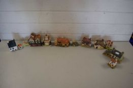 COLLECTION OF MINIATURE COTTAGES, SOME BY LILLIPUT LANE