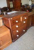 EARLY 20TH CENTURY CHEST OF DRAWERS