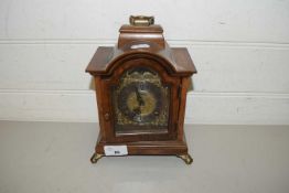 WOODEN CASED MANTEL CLOCK WITH GILT DIAL