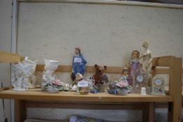 VARIOUS MIXED ORNAMENTS, MINIATURE CLOCKS AND OTHER ITEMS
