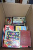 BOX OF VARIOUS CHILDRENS GAMES, PLASTIC TOY SOLDIERS, BUILDING SET ETC