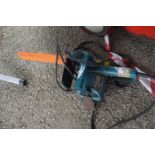 Makita 300mm chain saw, 240v