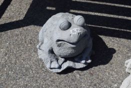 Composite garden statue of a frog, height approx 22cm