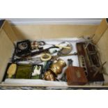 BOX OF MIXED ITEMS TO INCLUDE POSTAL SCALES, TOASTING FORK, SMALL BRASS MEASURE ETC