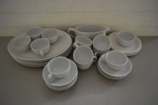 QUANTITY OF MODERN ROYAL GEM WARE TABLE WARES