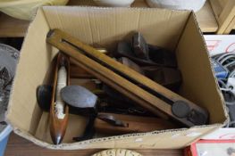 BOX OF MIXED ITEMS TO INCLUDE WOODWORKING PLANES, SHOE LASTS, LOOM SHUTTLE ETC