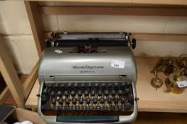 VINTAGE REMINGTON TYPEWRITER