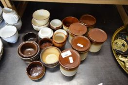 VARIOUS KITCHEN STORAGE JARS AND OTHER ITEMS