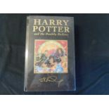 J K ROWLING: HARRY POTTER AND THE DEATHLY HALLOWS, London, Bloomsbury, 2007, 1st deluxe edition,