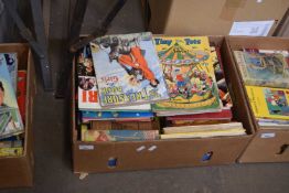 BOX CONTAINING MAINLY CHILDREN'S ANNUALS