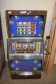 TIC-TAC-TOE ELECTRIC FRUIT MACHINE