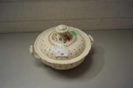 ROYAL DOULTON CASSEROLE AND COVER IN THE 'WARWICK' PATTERN