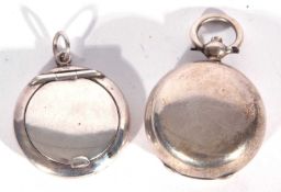 Late Victorian sovereign case with sprung opening action, plain polished case, 3.5cm diam, Chester