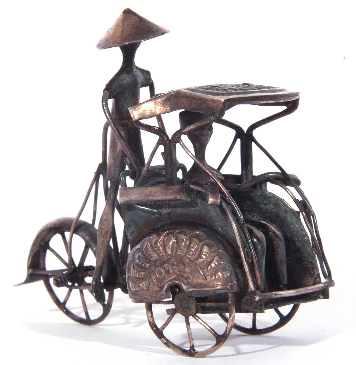 Mid/late 20th century white metal model of a rickshaw with figures, 6cm wide x 5cm tall, stamped ‘ - Image 2 of 4