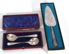 Red morocco leather covered cased pair of Edwardian preserve spoons with engraved handles and
