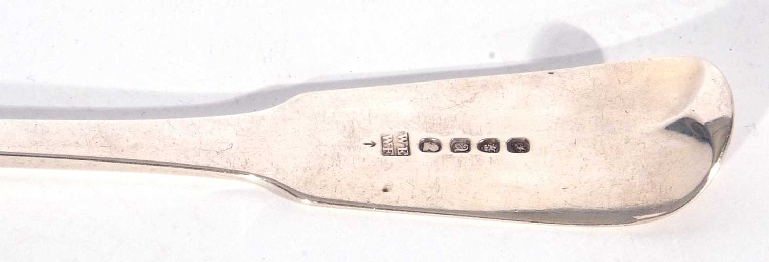George III basting spoon in Fiddle pattern, well marked for London 1816 by William Eley & William - Image 5 of 5