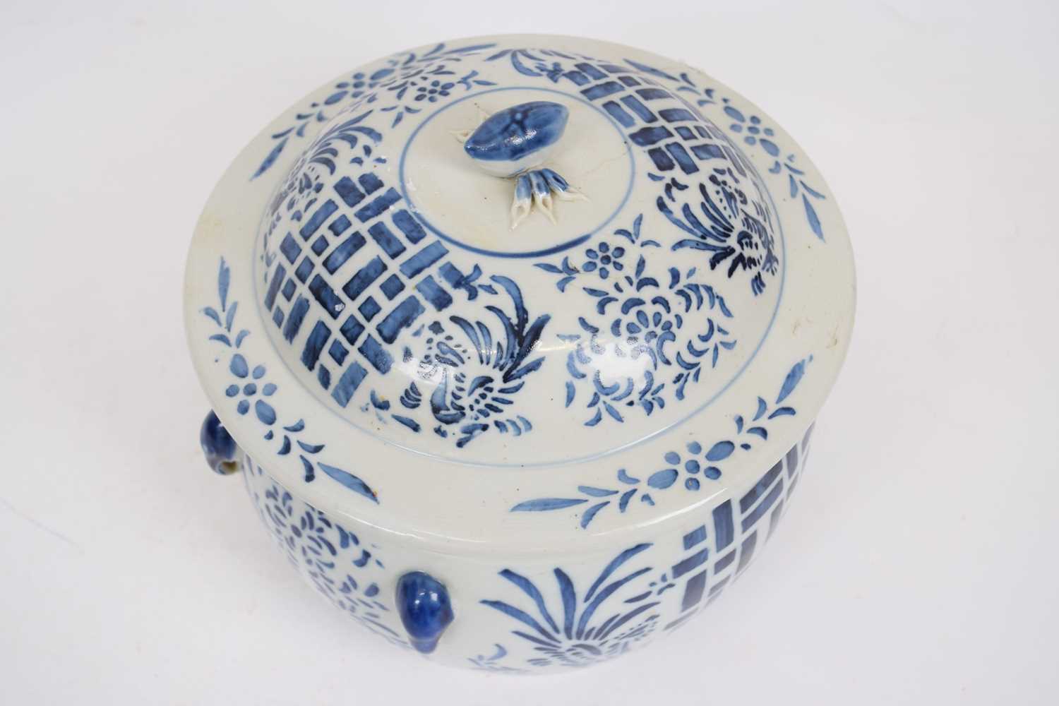 Chinese Porcelain B/W Jar and Cover - Image 2 of 4