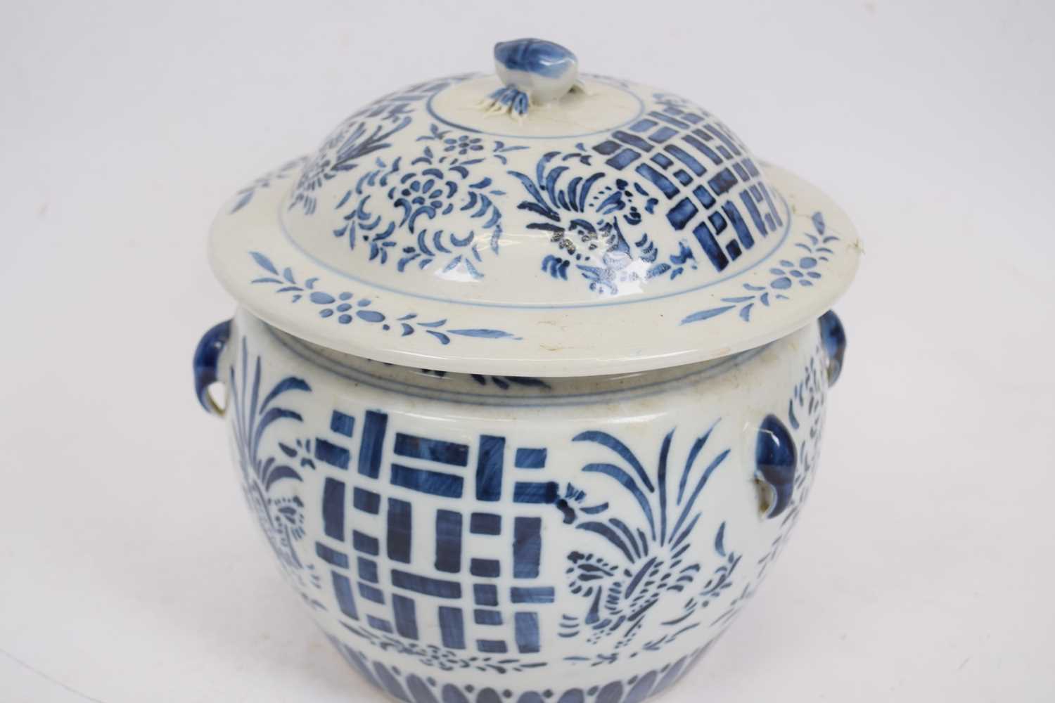 Chinese Porcelain B/W Jar and Cover
