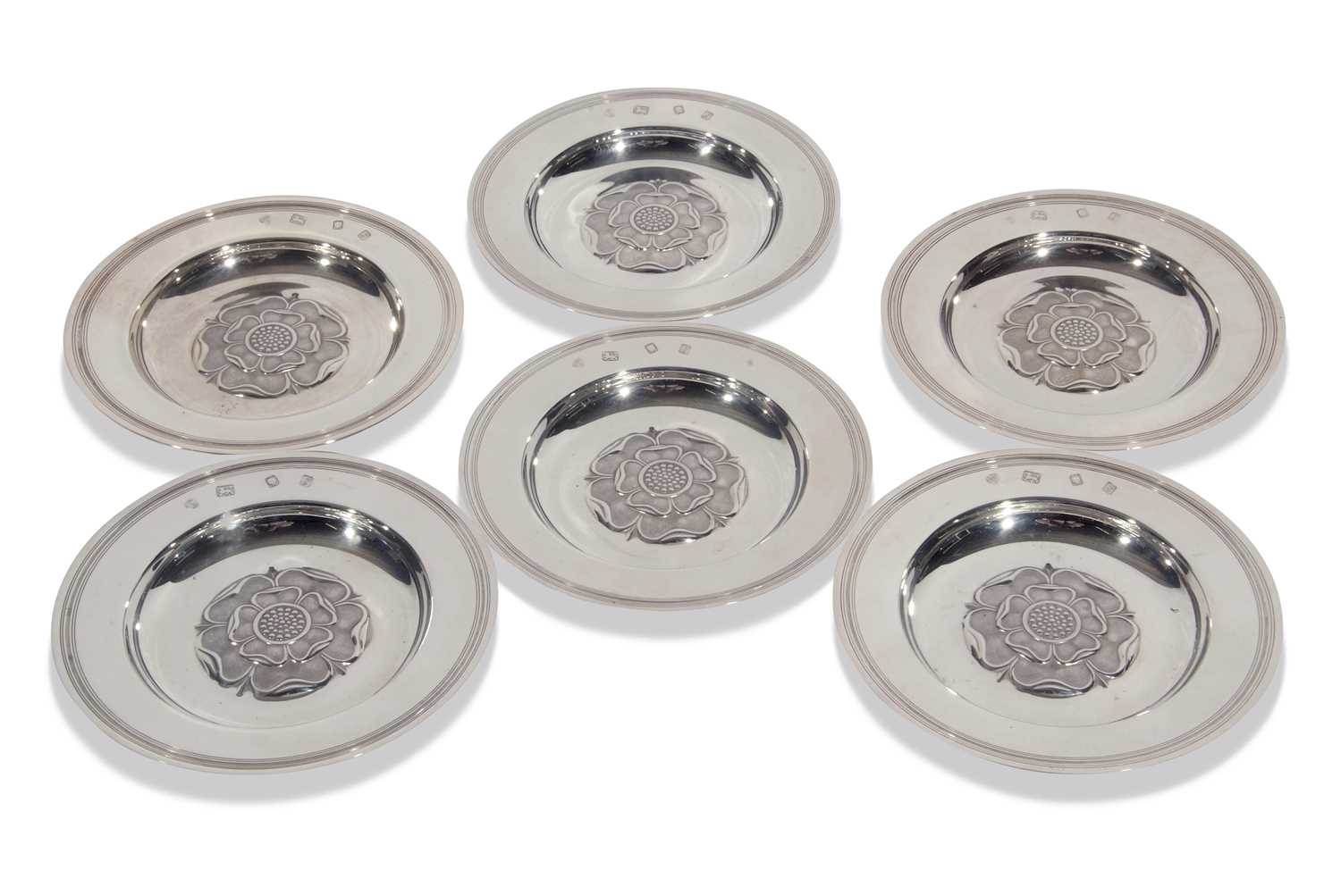 Set of six Elizabeth II replica Armada dishes, each embossed to the centre with a Tudor rose, 14.5cm