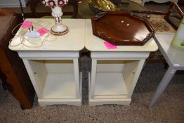 PAIR OF MODERN CREAM PAINTED OPEN FRONT BEDSIDE CABINETS, 47CM WIDE