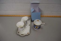 VARIOUS SMALL CHINA WARES TO INCLUDE QUEENS DIAMOND JUBILEE MUG, WEDGWOOD WILD STRAWBERRY SMALL