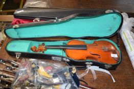 Stentor Student 5 violin with hard travel case