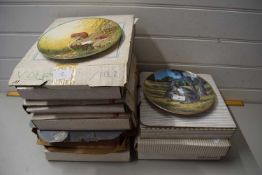 QUANTITY OF ROYAL DOULTON AND OTHER COLLECTORS PLATES