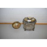 CUT GLASS BISCUIT BARREL WITH SILVER PLATED MOUNTS TOGETHER WITH A FURTHER SMALL BRASS PEDESTAL